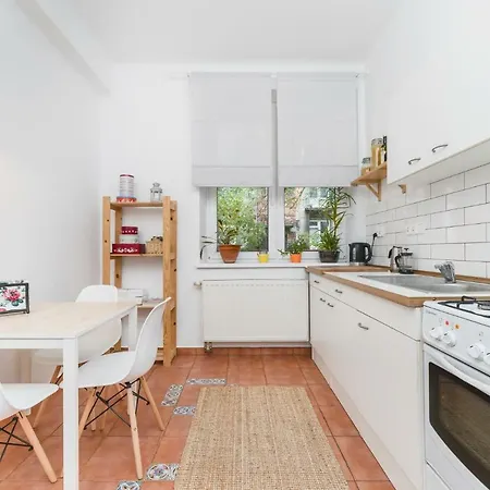 Two Separate Bedrooms,10 Min Walk To The Center By Homeclick Apartament *